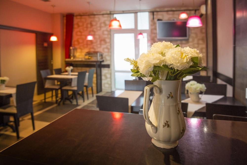 Garni Boutique Hotel Arta Novi Sad Eksteriør billede