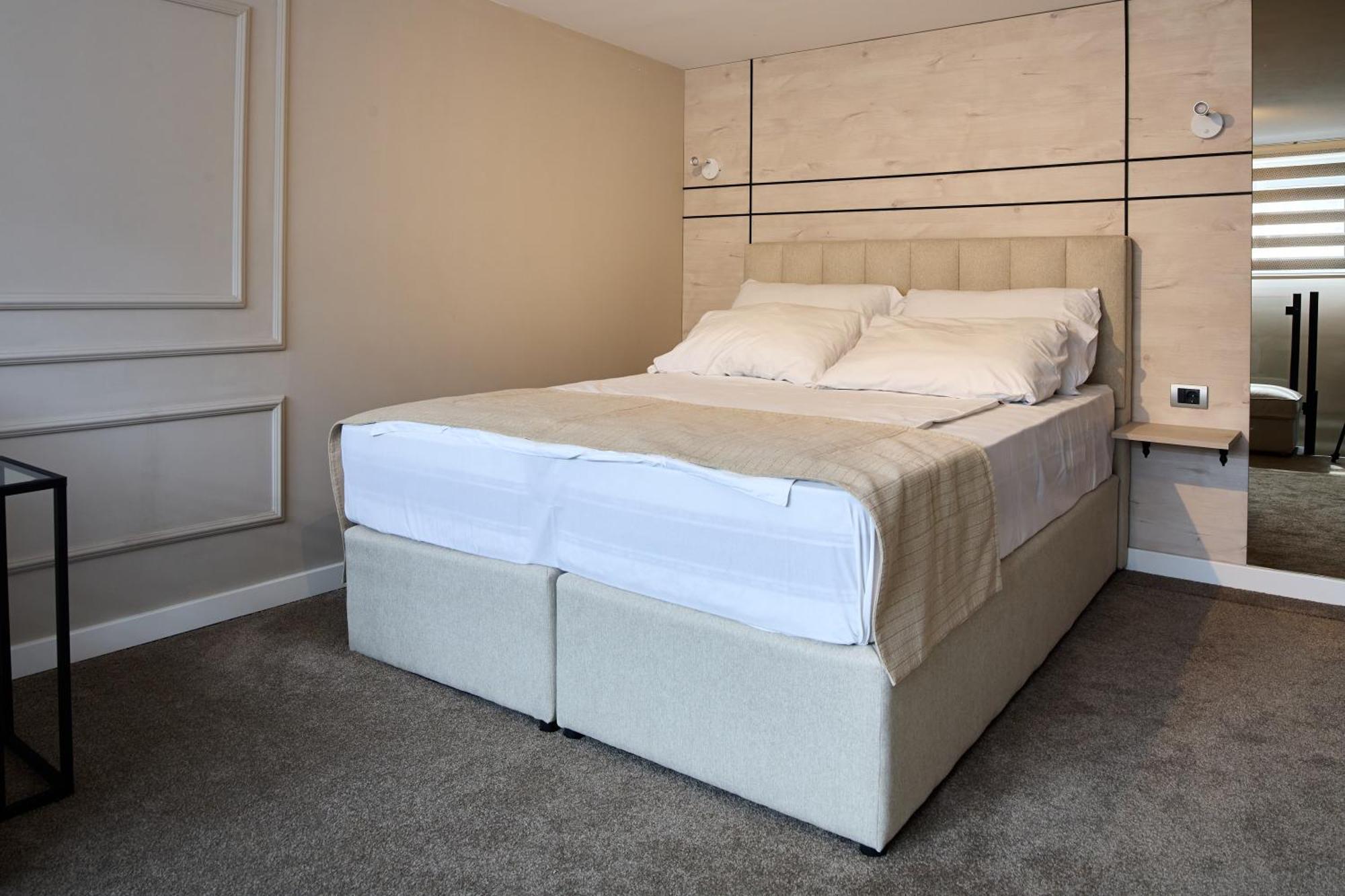 Garni Boutique Hotel Arta Novi Sad Eksteriør billede